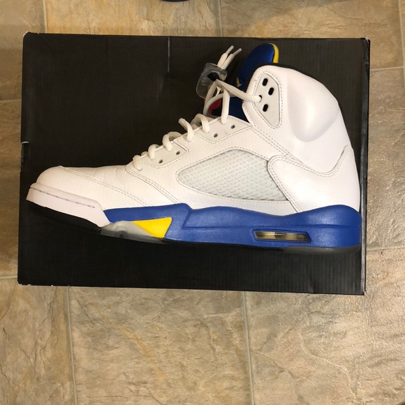 Air Jordan 5 Laney Retro (2013) - Picture 3 of 8